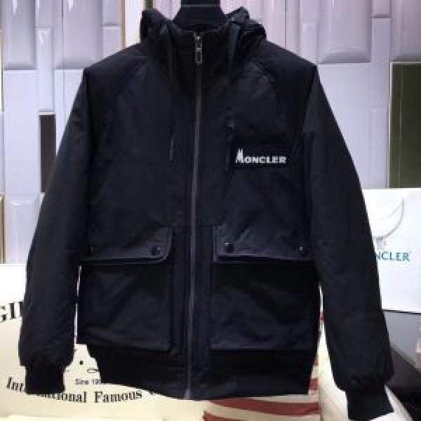 Một bộ sưu tập mới các sản phẩm hợp thời trang như năm nay xuất hiện Moncler Moncler Down Áo khoác _ Đàn ông Down Jacket_ Moncler Special