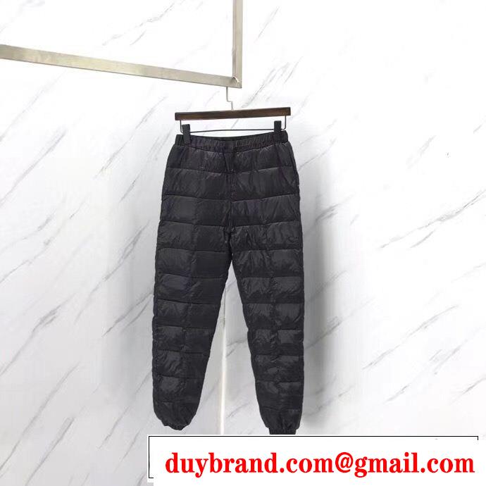 デニムパンツ 根強い人気定番商品 大人気商品再入荷! MONCLER モンクレール