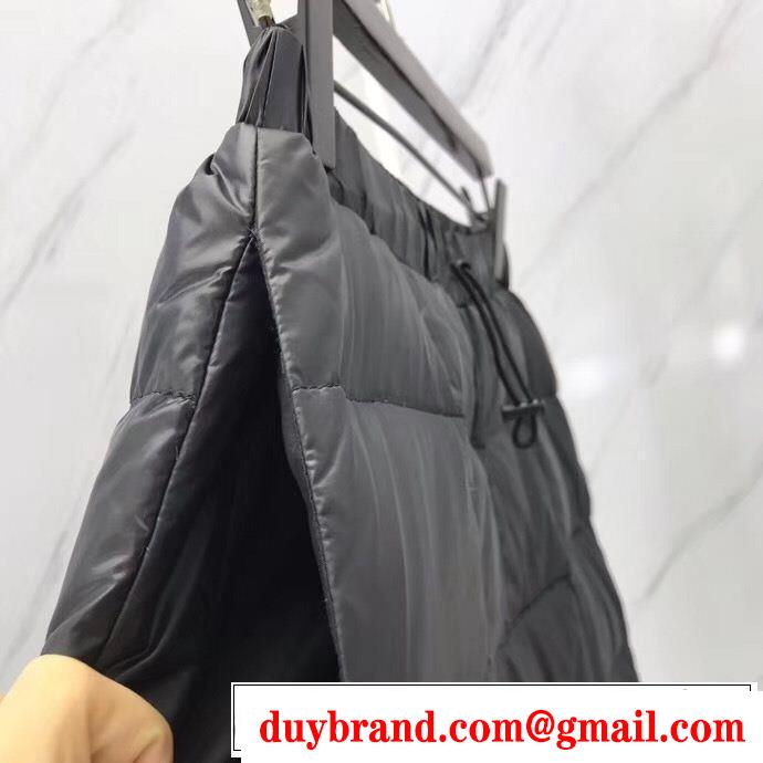 デニムパンツ 根強い人気定番商品 大人気商品再入荷! MONCLER モンクレール
