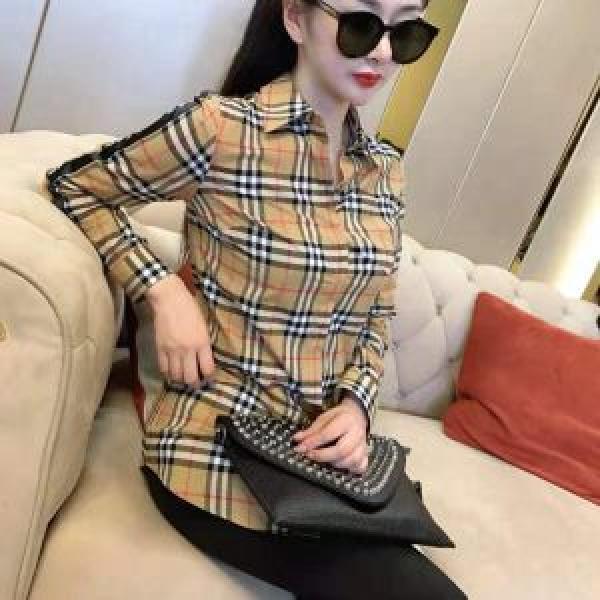 2019 Thời trang mùa hè mới Burberry Long Sleeve Shirt Phụ nữ ở một đoạn đường