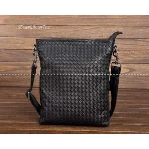 Tàu đóng vai mới của Bottega Veneta Túi vai nam