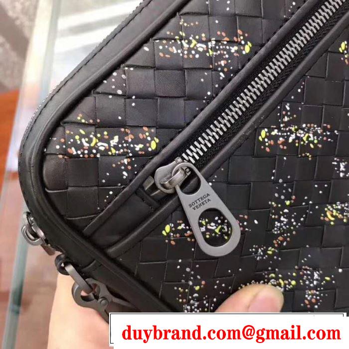 大人カジュアル夏ファッション2019 今流行のストリート上品 ボッテガ ヴェネタ BOTTEGA VENETA ポーチ