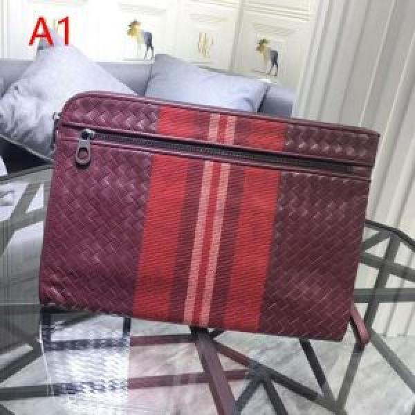 Vật phẩm xu hướng mùa xuân / mùa hè 2019 Bottega Veneta Bottega Veneta Pouch Lựa chọn nhiều màu đang tăng lên và bộ sưu tập mới nhất