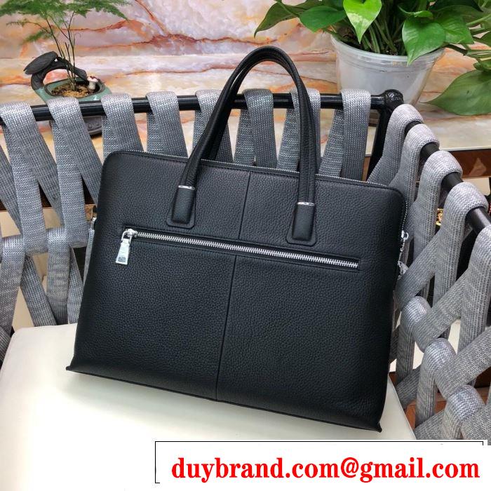 プラダ PRADA ビジネスバッグ 2019春夏のトレンド新商品 絶妙にオシャレ人気アイテム