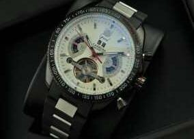 Giá thẻ đặc biệt lớn Đồng hồ ghi đồng hồ đồng hồ bấm giờ mới của heuer Automatic Watch With Date _ Tag Tag Tag Heuer_ Thương hiệu giá rẻ 