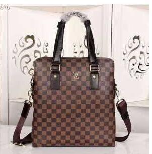 Louis Vuitton Louis Vuitton Vu...