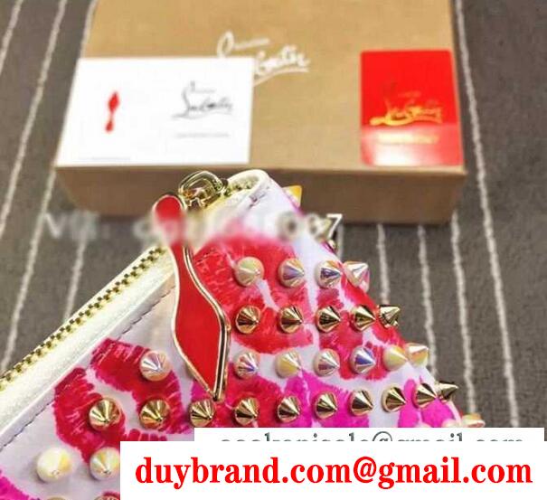 大人におすすめのCHRISTIAN louboutin 最新の機能性に富んだルブタン 財布 コピー