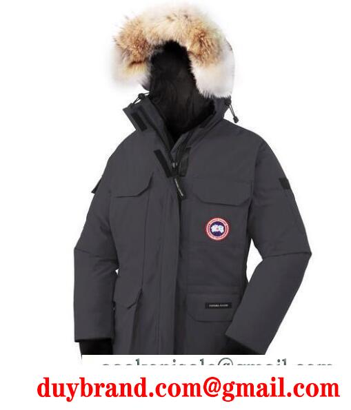 今季人気CANADA GOOSE カナダグース 偽物 通販　キレイめ系のダウンジャケット