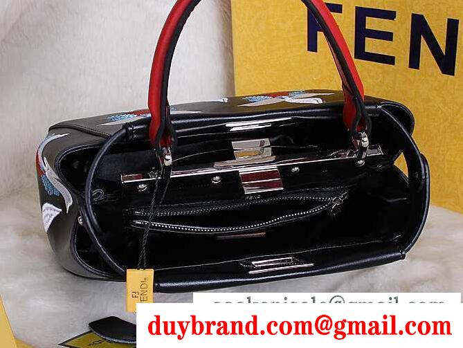 大注目のフェンディ 新作 レディース コピー fendi 長く愛用する手持ち&ショルダー掛け
