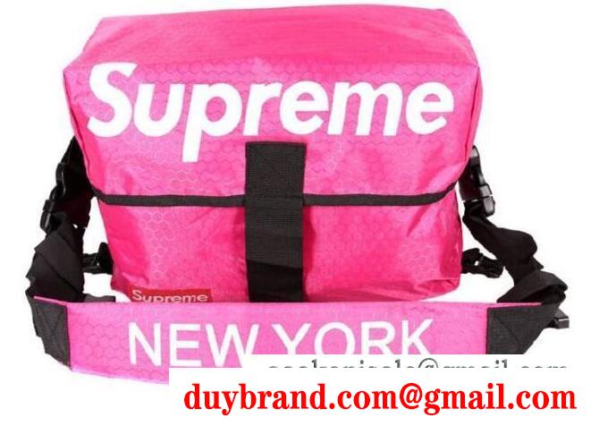 大人気　シュプリーム コピー SUPREME  収納も魅力なバッグ