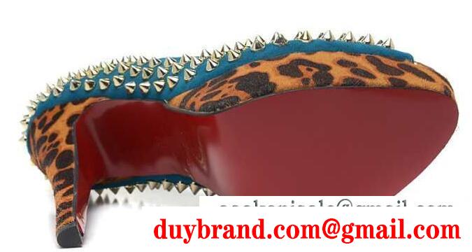 お得セール クリスチャンルブタン パンプス 履き心地が良い christian louboutin スパイクスタッズヒール エナメル グラデーション ブルー レディース
