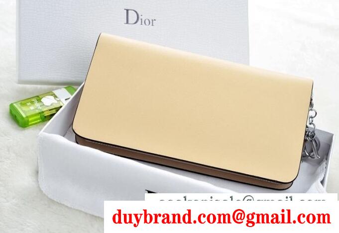 高級感あるDIOR 　ディオール 偽物 上品に仕上げてくれる財布