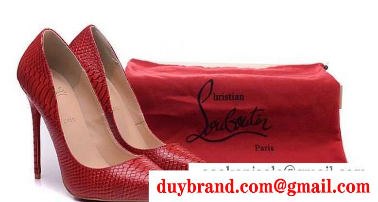 幅広く使えるクリスチャン ルブタン コピー　CHRISTIAN LOUBOUTIN 魅力のパンプス