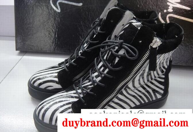 秋冬人気品 giuseppe zanotti ジュゼッペザノッティ コピー 履き心地も良いシューズ