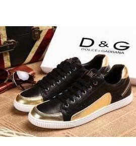 Một loạt các loại giày Dolce &...
