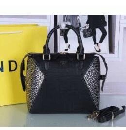 Chất lượng cao và chức năng Fendi Bag Fendi Versatile Tay & Vai treo cổ phổ phổ biến _ Fendi Fendi_ Thương hiệu giá rẻ 