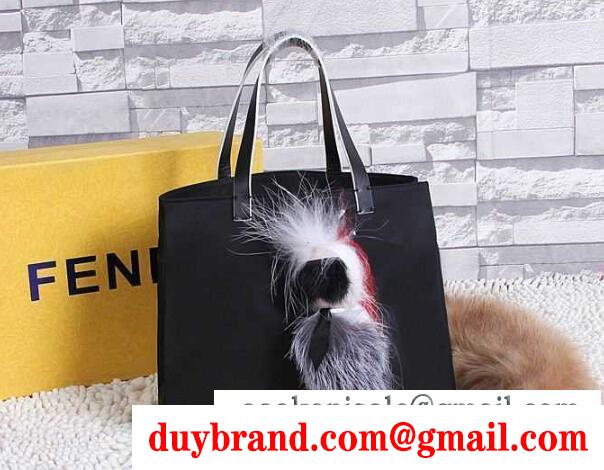  大活躍間間違いなしな新作 FENDI 　評価を高めるフェンディバッグ人気