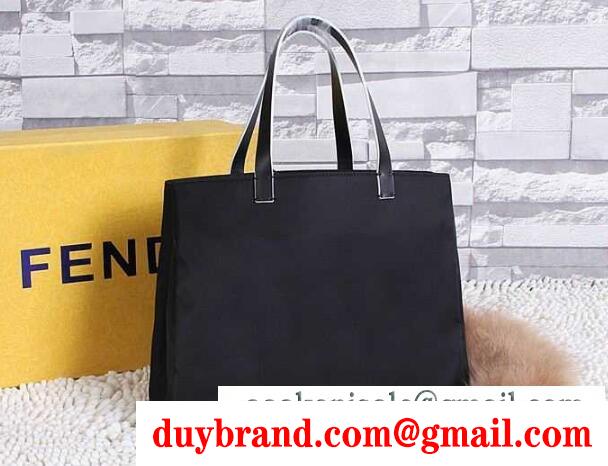  大活躍間間違いなしな新作 FENDI 　評価を高めるフェンディバッグ人気