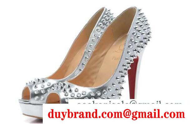 上品なクリスチャン ルブタン コピー パンプス christian louboutin 美品