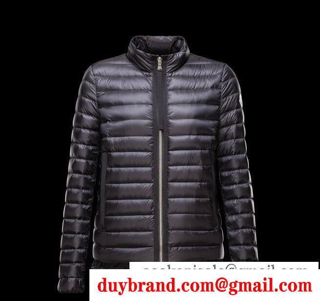 大注目 moncler モンクレール ダウンジャケット 偽物 保温性が高い美品