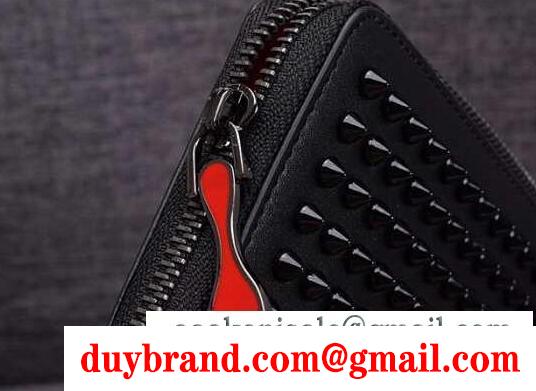 個性的ルブタン財布レディースCHRISTIAN louboutin ラウンドファスナースパイクスハートウォレット