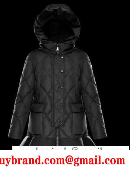 すっきりとしたモンクレールレディースダウンジャケットヴォロゲッテMONCLER vaulogette ダウンコート