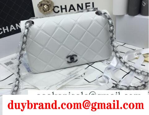 フェミニンなバッグチェーンストラップ chanelショルダーバッグキルティング２色可選