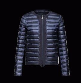 Cảm thấy Moncler Ladies Down Jacket Không màu Moncler Down Outer Zipper Mở