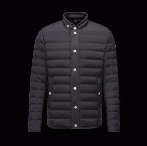 Áo khoác Moncler Moncler xuống...