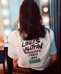 Áo phông Louis Vuitton phổ biế...