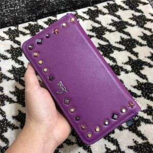 Christian Louboutin với những chiếc đinh tán thông thường Ladies vòng tròn Fastener dài ví màu tím da chính hãng