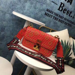 Mô hình bán hàng hạn chế Dior Dior Bag New Ladies Stars Túi vai