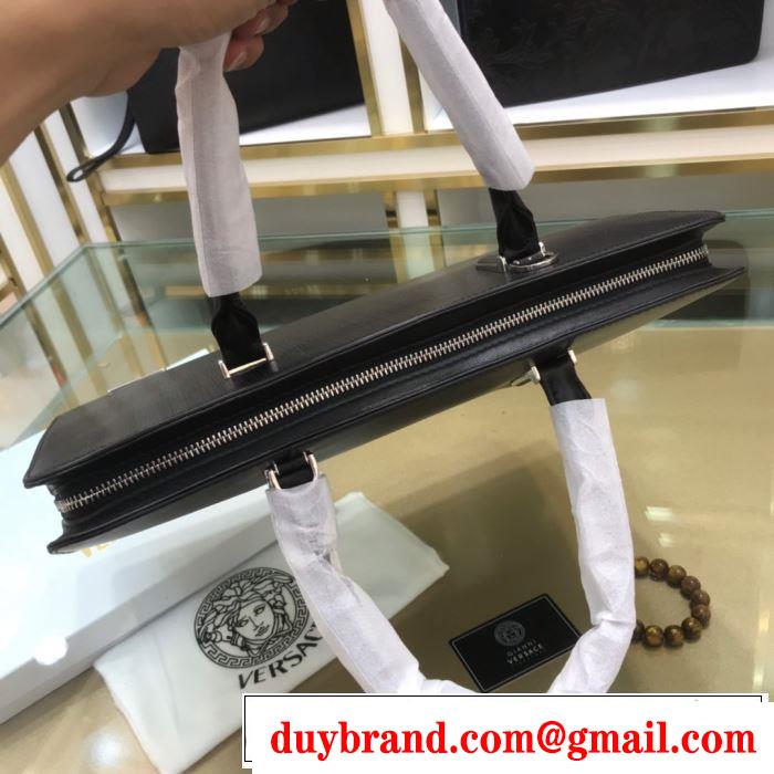 ハンドバッグ  秋冬コーデと相性がいい プラダ 2019トレンド秋冬おすすめ安い PRADA  おしゃれなファッションコーデ