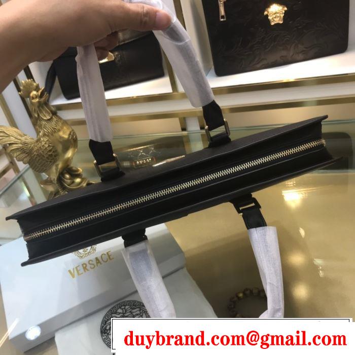気になる2019年秋のファッション 秋トレンドの新定番 プラダ PRADA ハンドバッグ  今から取り入れられるトレンド