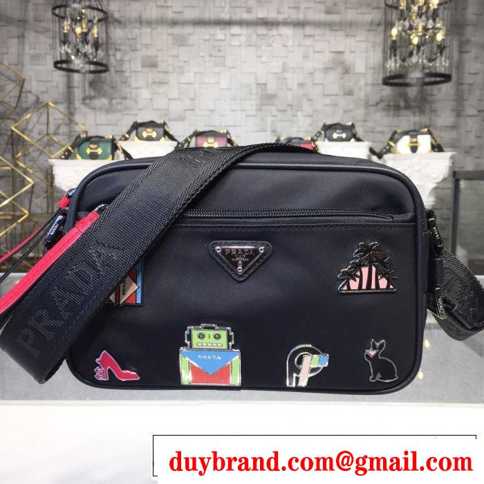 ショルダーバッグ おしゃれ感度が高い秋冬トレンド  プラダ PRADA 先取り 2019/2020秋冬ファッション
