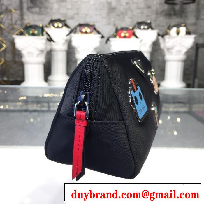 PRADA 最新作おすすめしたい秋冬 プラダ  寒い季節トレンド上品 ポーチ  今年の秋冬のトレンド激安セール