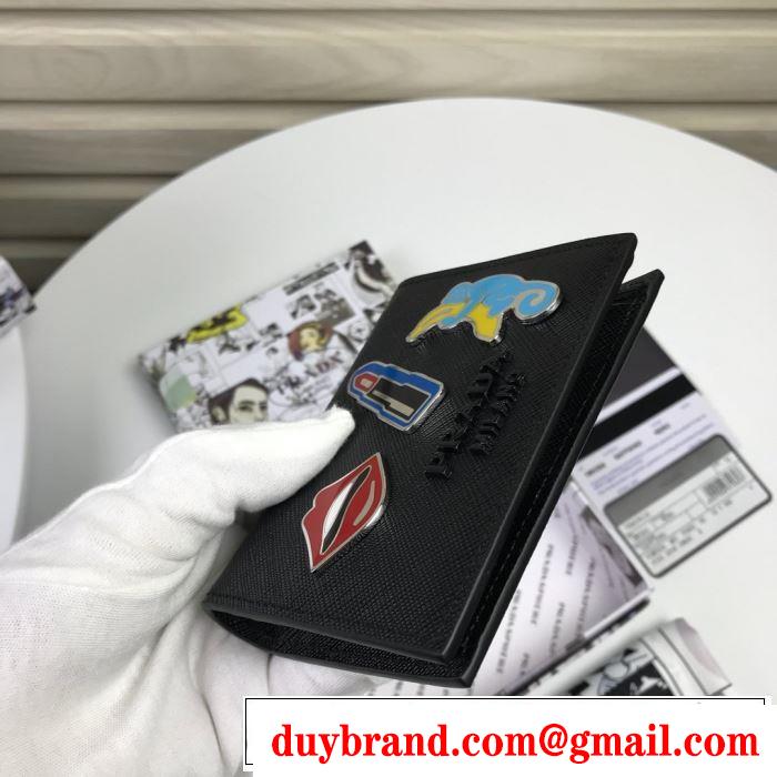財布/ウォレット 【2019秋冬トレンド】押さえておきたい プラダ サイズのよさを感じる新作 PRADA  2色可選 秋にこれがはやりそう