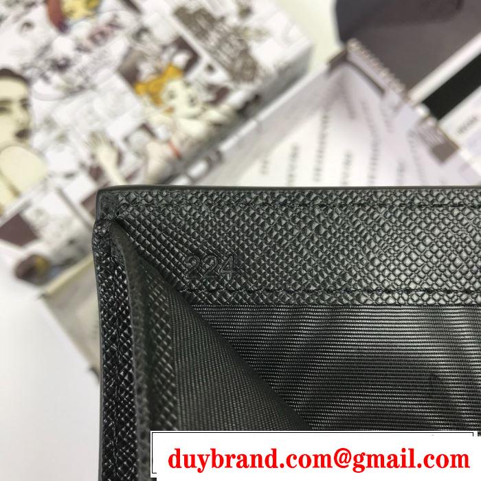 財布/ウォレット 【2019秋冬トレンド】押さえておきたい プラダ サイズのよさを感じる新作 PRADA  2色可選 秋にこれがはやりそう