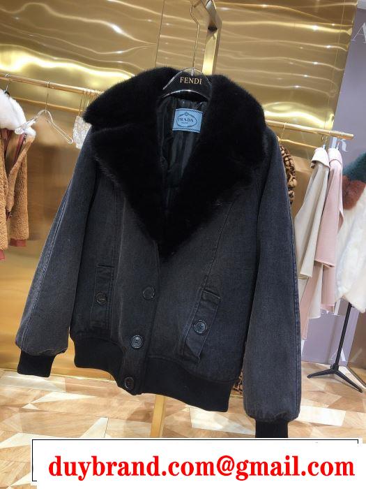 プラダヒットする秋冬コレクション　 PRADA 今年注目すべき秋冬ファッション　ブルゾン　2019トレンドアイテム激安