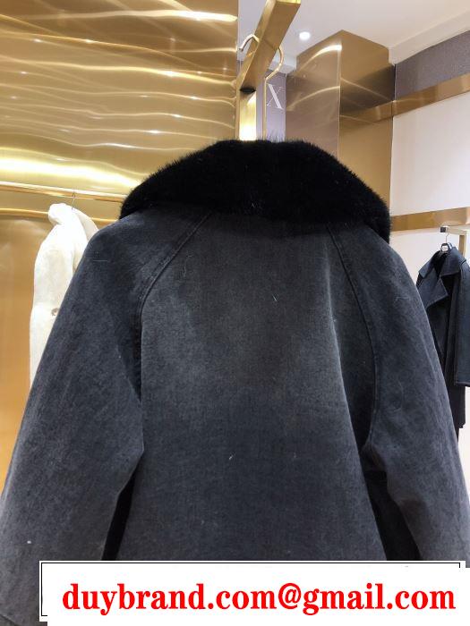 プラダヒットする秋冬コレクション　 PRADA 今年注目すべき秋冬ファッション　ブルゾン　2019トレンドアイテム激安