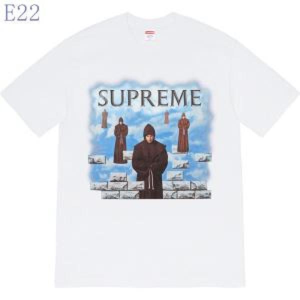 Các tạp chí thời trang nổi tiếng cũng xuất bản 2 Supreme Supreme tối cao!