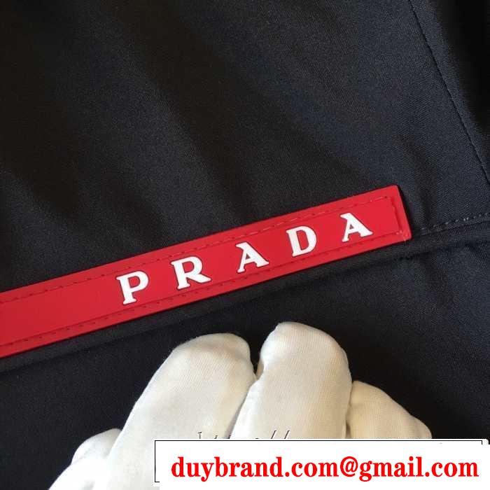 プラダ ダブルテクニ カルジャケット30代男性にカジュアルコーデ Pradaコピー スウェットジップパーカー ナイロン 防寒性