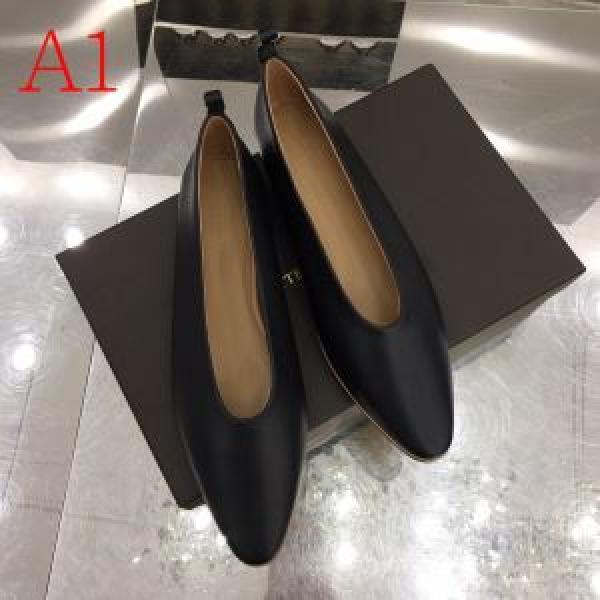 Vào mùa thu của nhiều màu, công việc mới nhất sẽ được thực hiện trong mùa thu Bottega Veneta Bottega Veneta 2019 Mùa thu / Mùa đông Vật phẩm Bơm