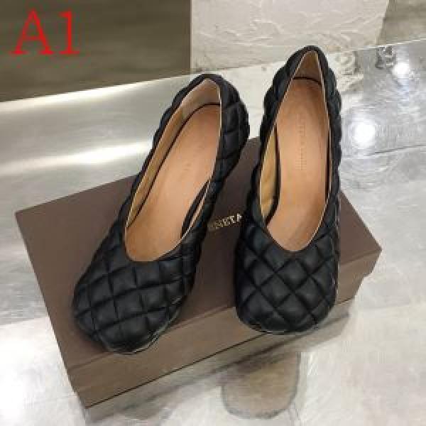 Bottega Veneta 3 Màu 3 Lựa chọn mùa thu / mùa đông Bottega Veneta 2019 Mùa thu / Mùa đông, vật phẩm quan trọng nhất Bơm thời trang cho nâng cao _ Bơm