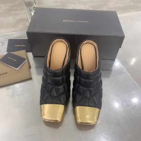 Bottega Veneta 2 -Molored Autu...