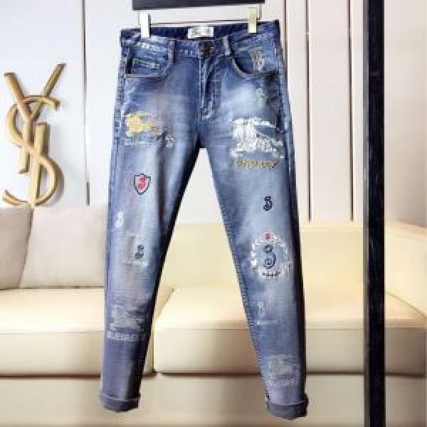Burberry ở nước ngoài nổi tiến...