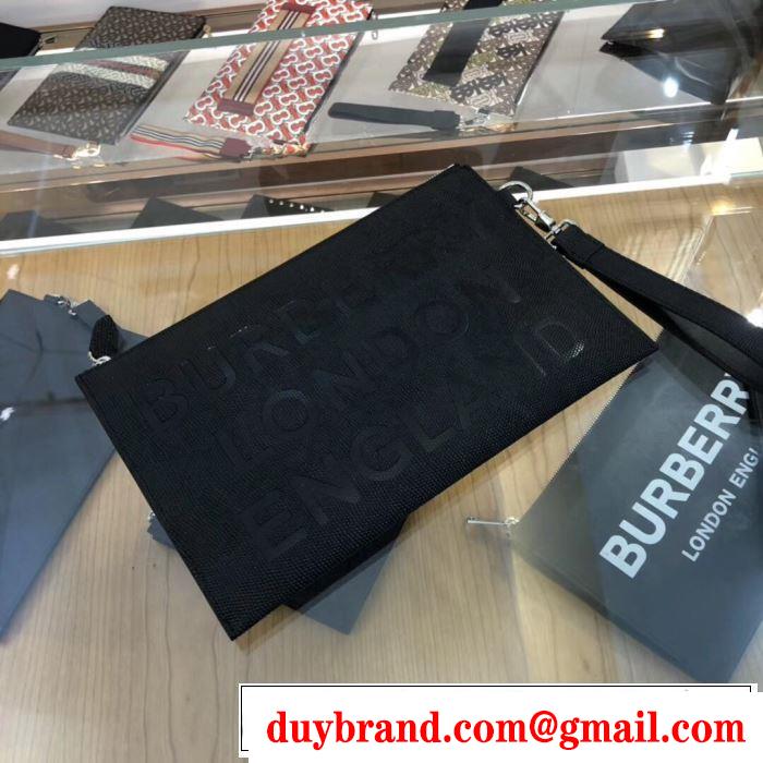 新作が見逃せない ポーチ  限定色がお目見え バーバリー BURBERRY