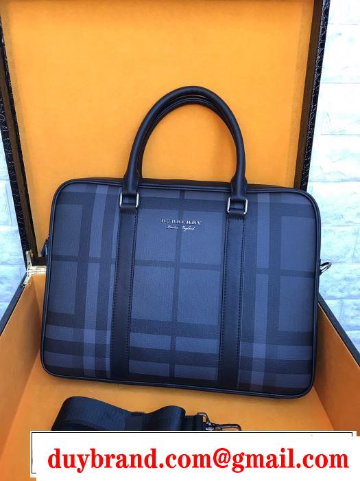 コーデの完成度を高める ハンドバッグ  この時期の一番人気は バーバリー BURBERRY