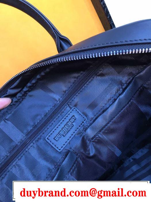コーデの完成度を高める ハンドバッグ  この時期の一番人気は バーバリー BURBERRY