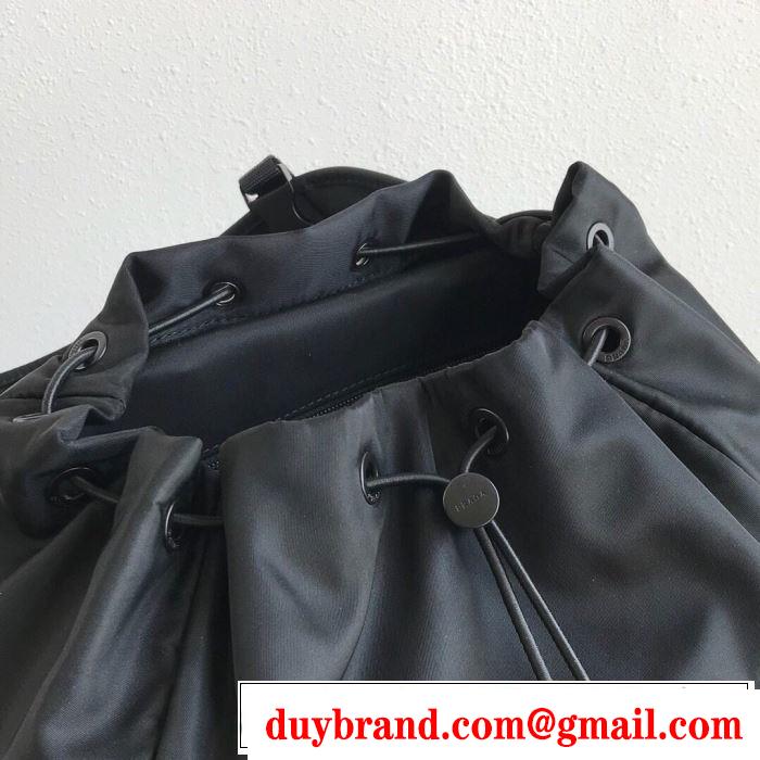 プラダ春夏コレクション新品  PRADA 普段見ないデザインばかり リュック 大人気柄